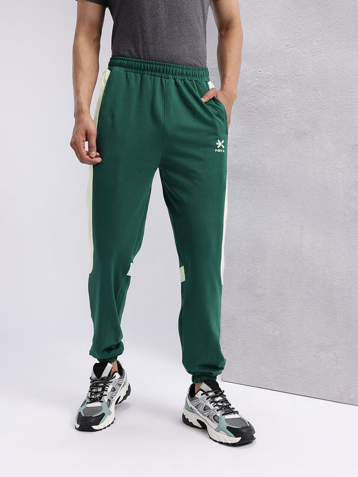 HRX by Hrithik Roshan Men Colorblocked Mid-Rise Regular Fit Lifestyle Joggers