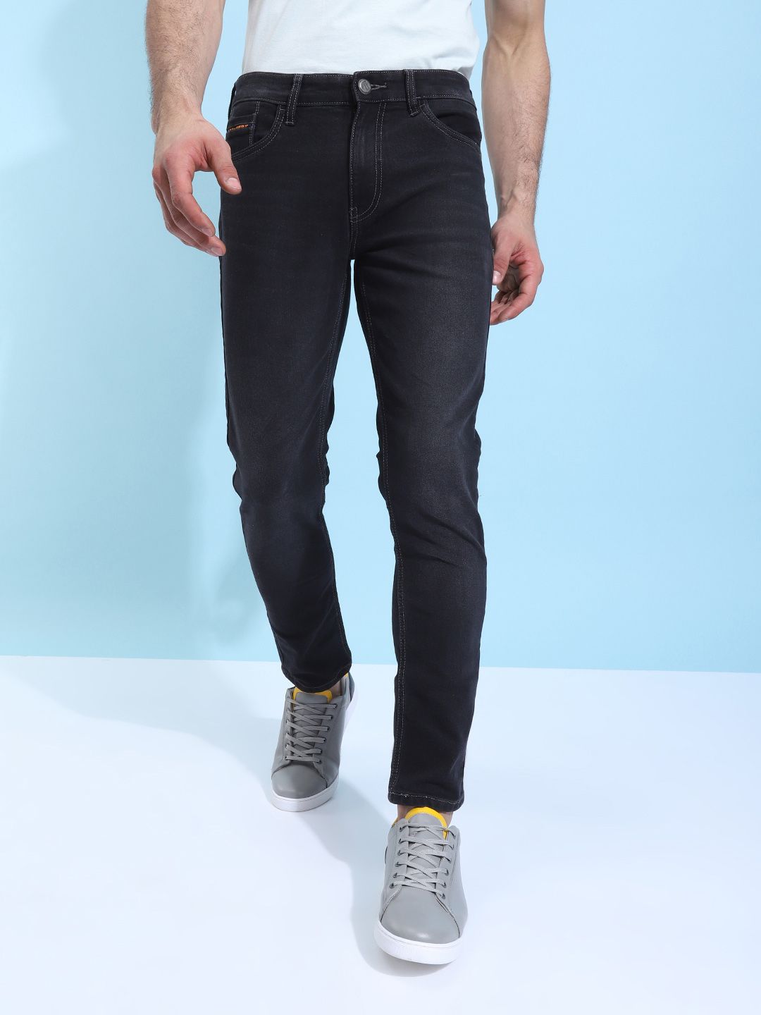 The Indian Garage Co Men Black Slim Fit Mid-Rise Clean Look Jeans