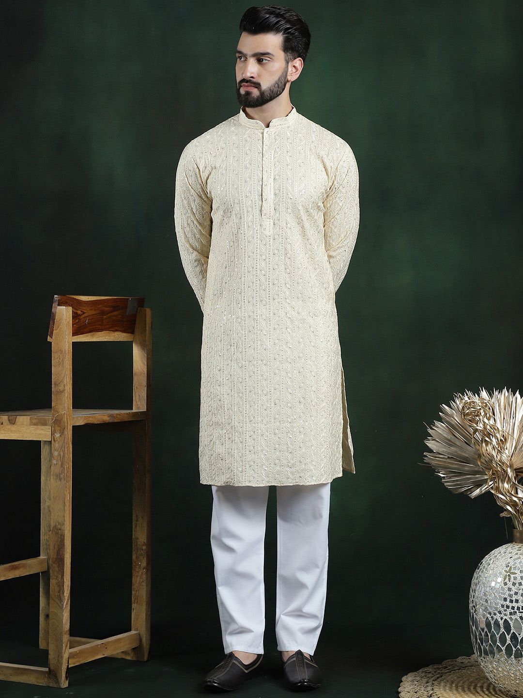 SOJANYA LUXE Floral Embroidered Regular Thread Work Kurta with Pyjamas