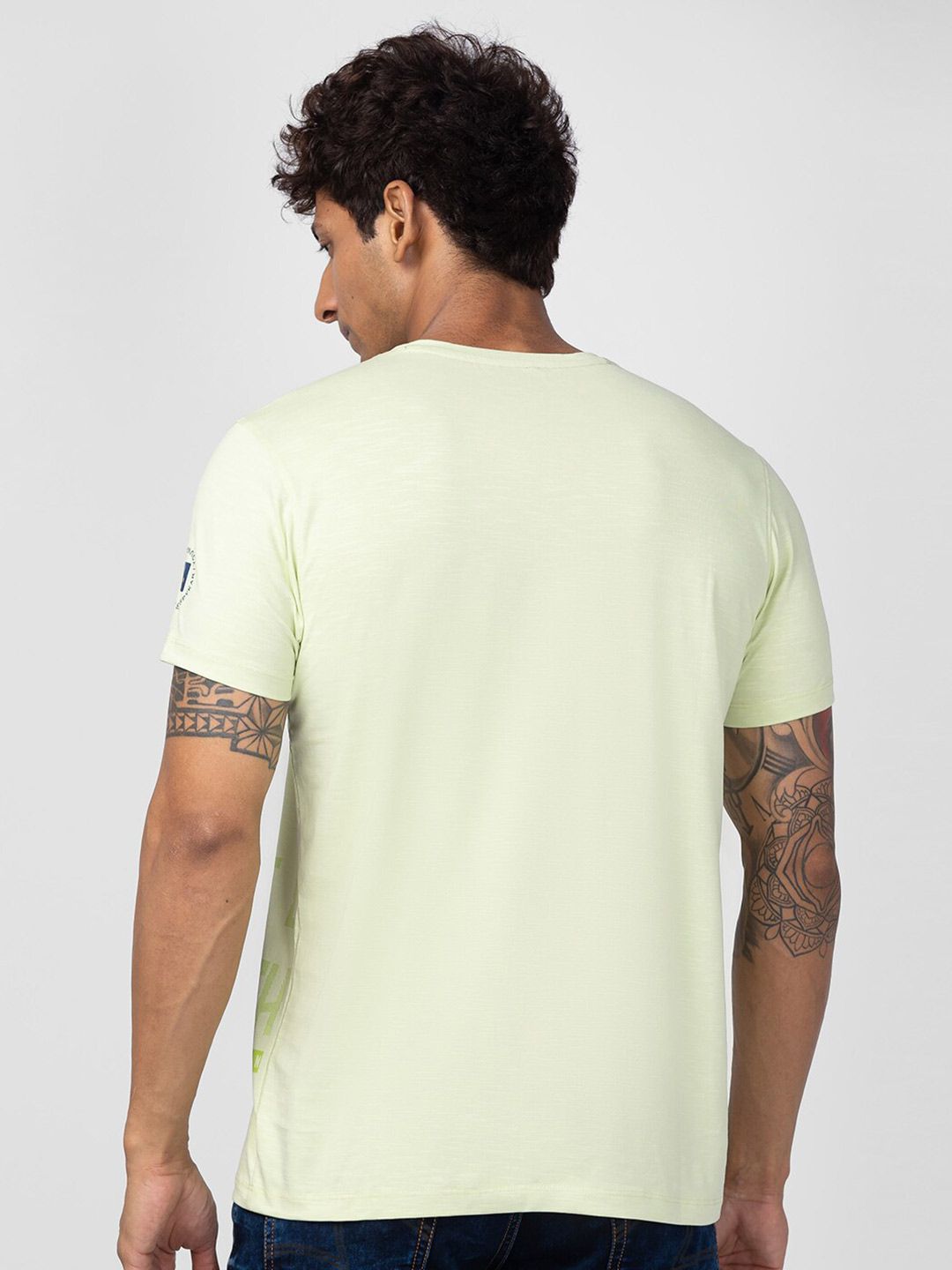 SPYKAR Men Typography Printed V-Neck Cotton T-shirt