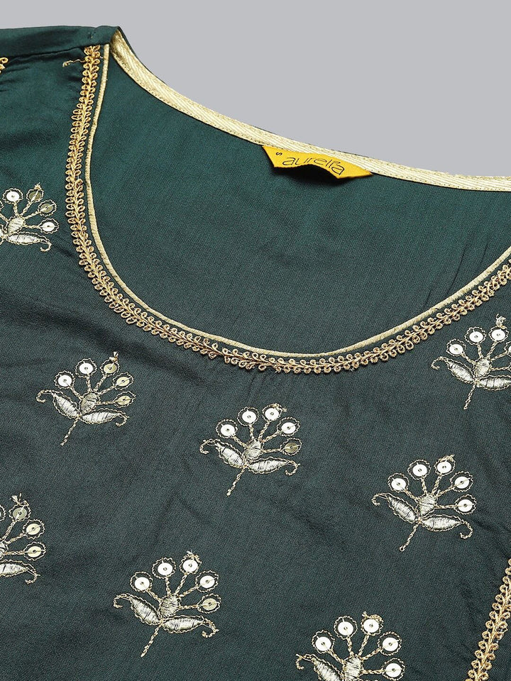 Aurelia Women Green Zari Embroidered Ethnic Liva Kurta