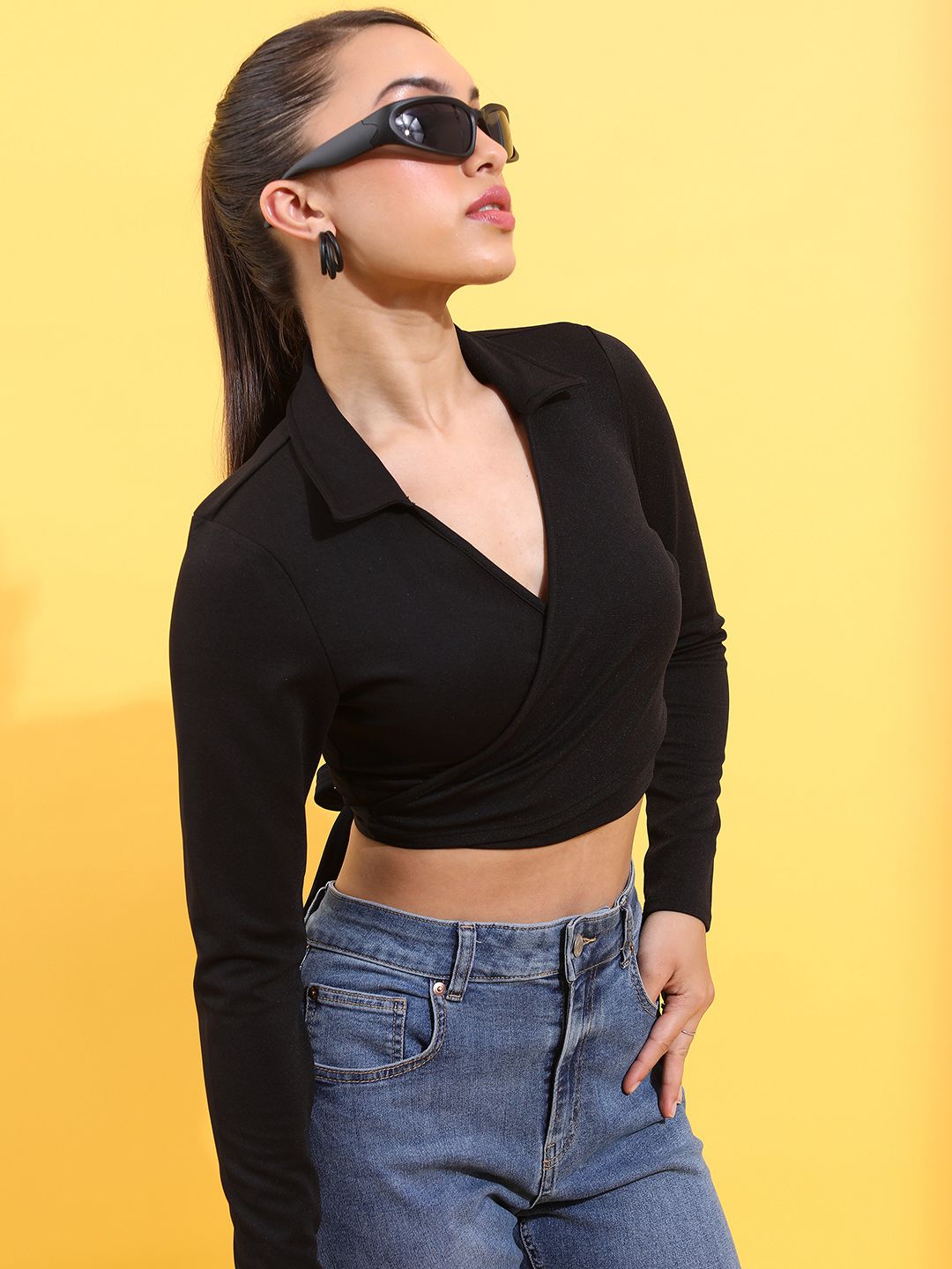 Tokyo Talkies Black Shirt Collar Bungkus Tanaman Top
