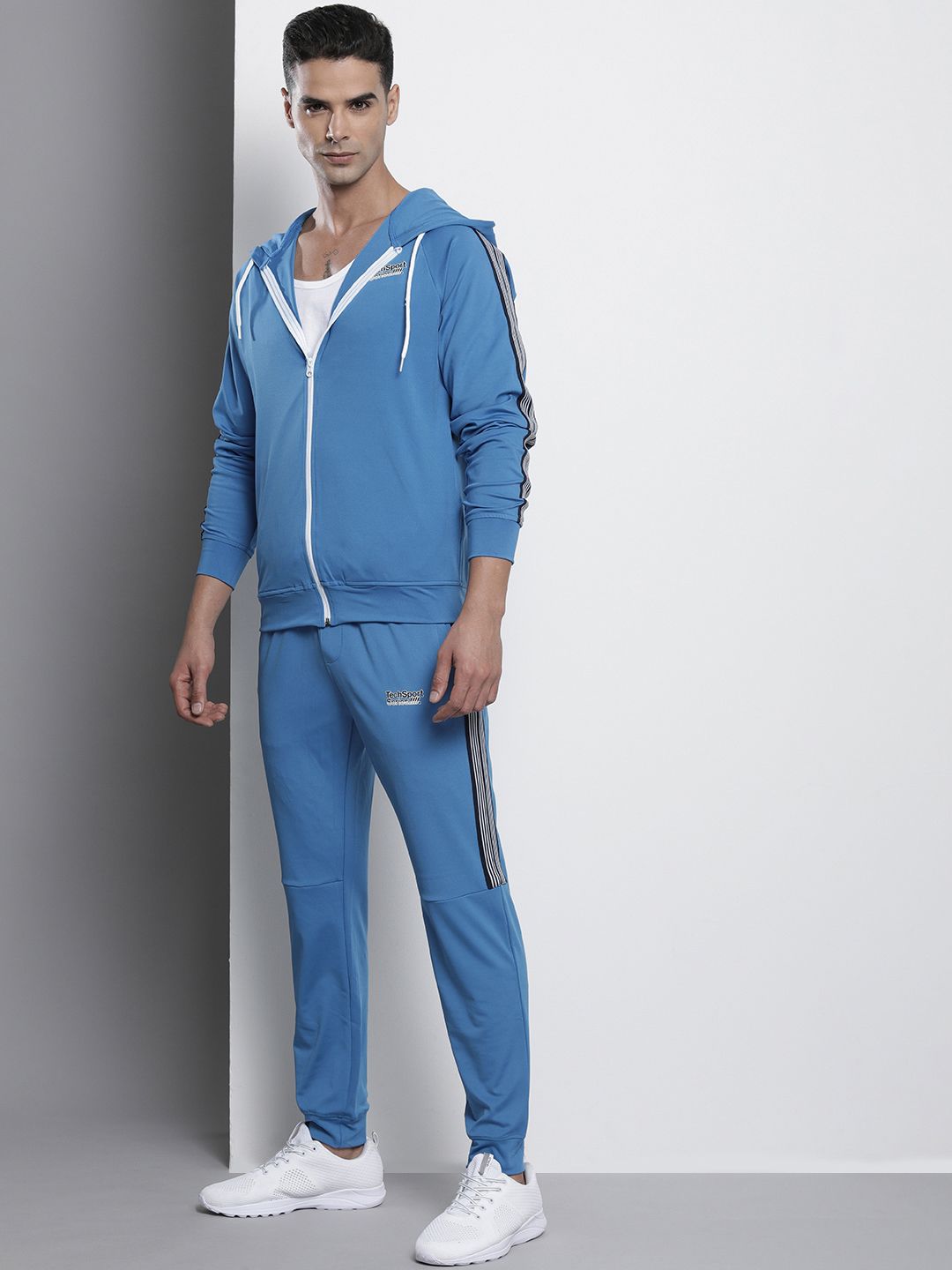 Men Hooded Sweatshirt & Jogger Co-Ord Set