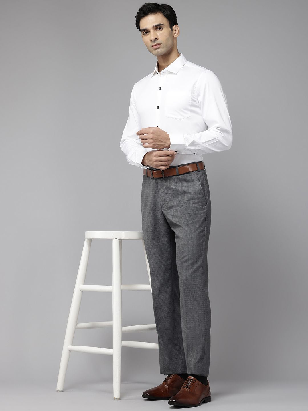 Park Avenue Men Checked Formal Trousers