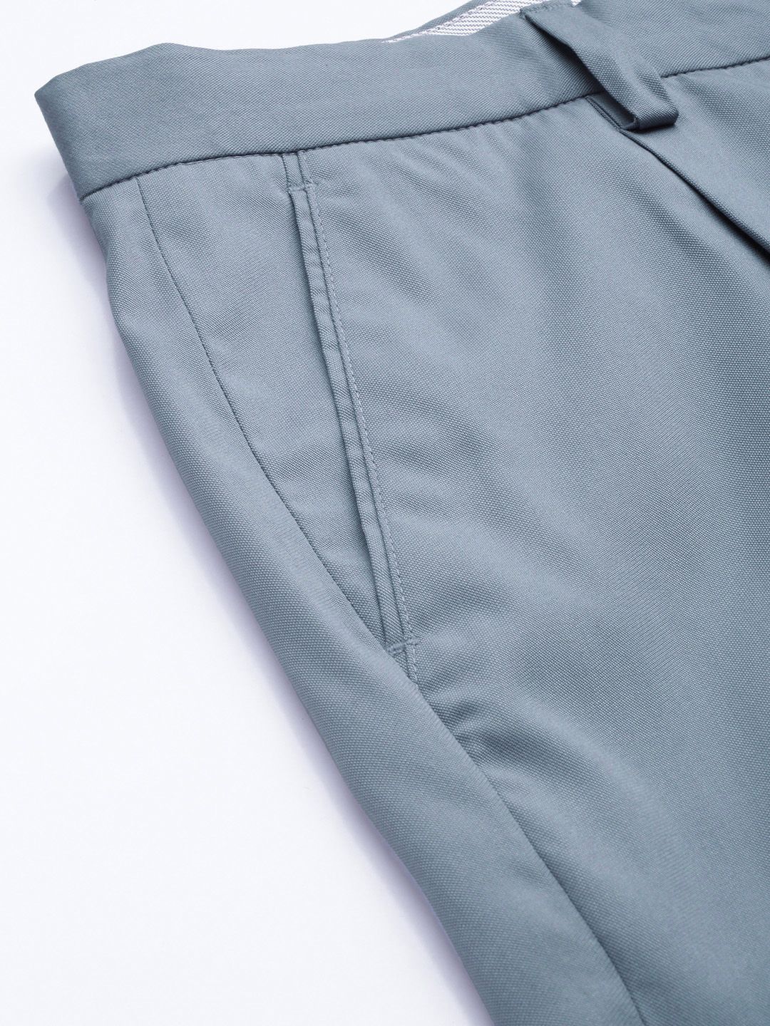 Mr Bowerbird Men Solid Mid-Rise Vintage Pleated Trousers