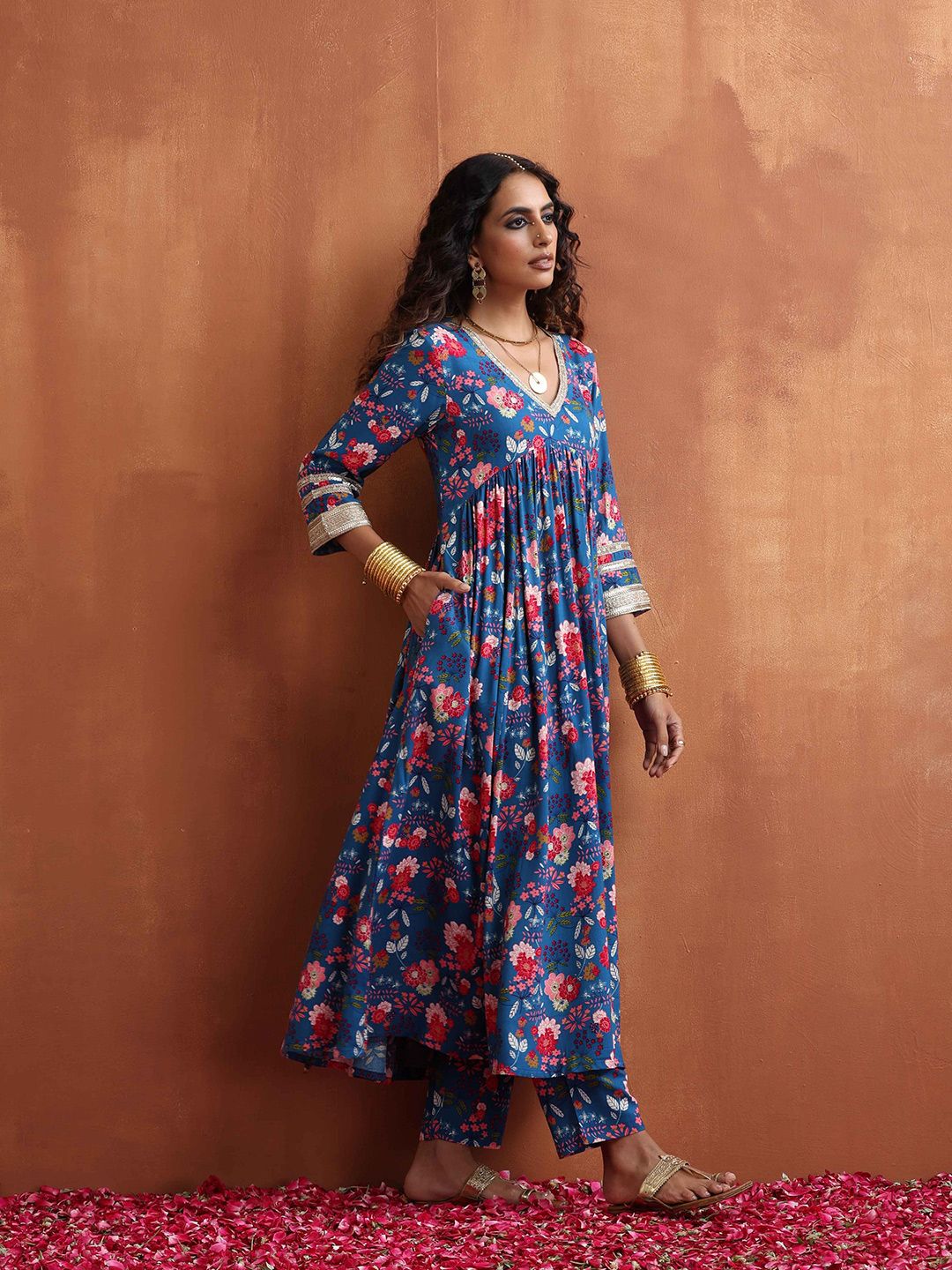 trueBrowns Floral Printed Empire Sequinned Kurta With Trousers