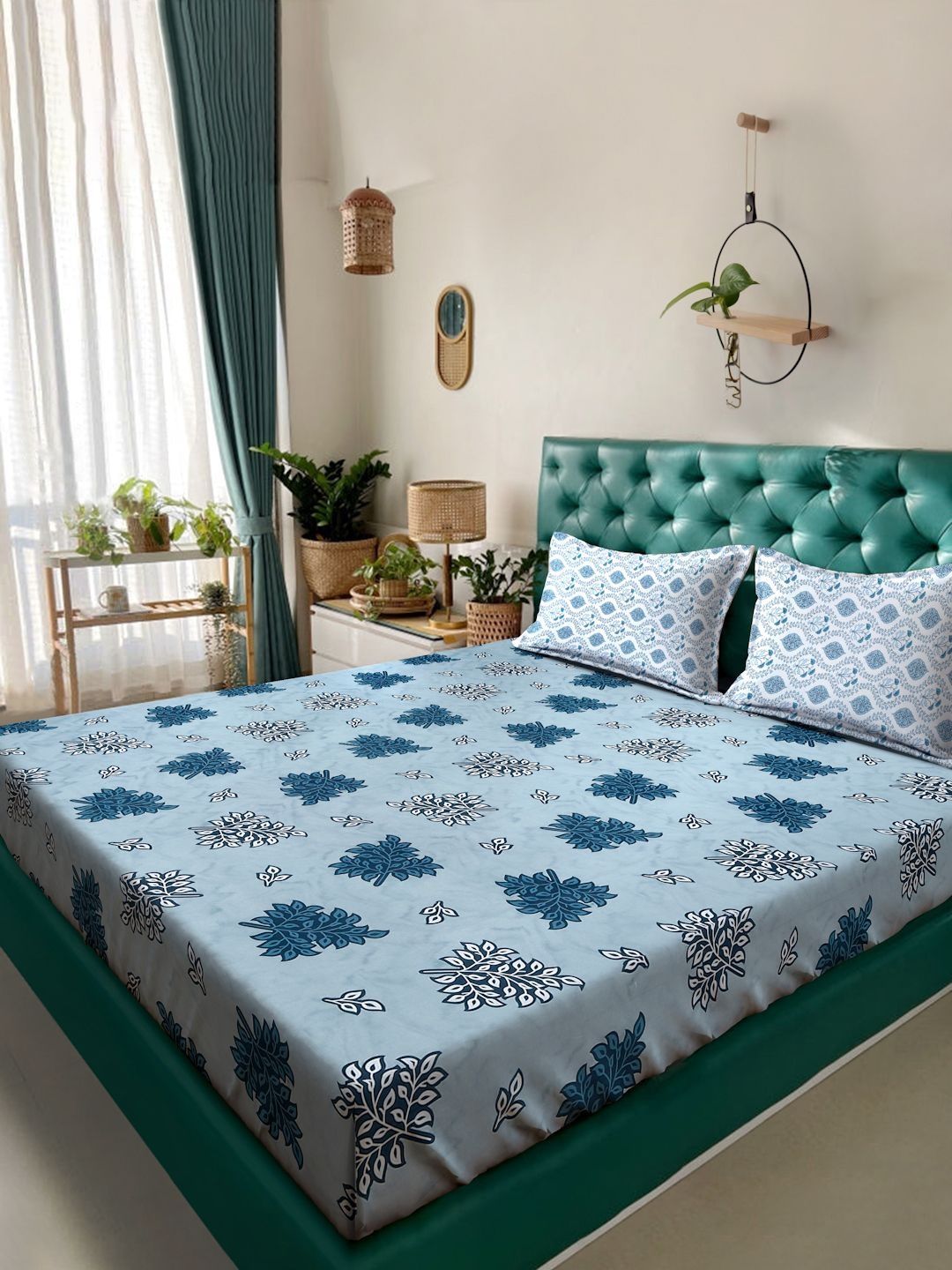 Myntra Elegant Homes Blue & White Floral 400 TC King Bedsheet with 2 Pillow Covers