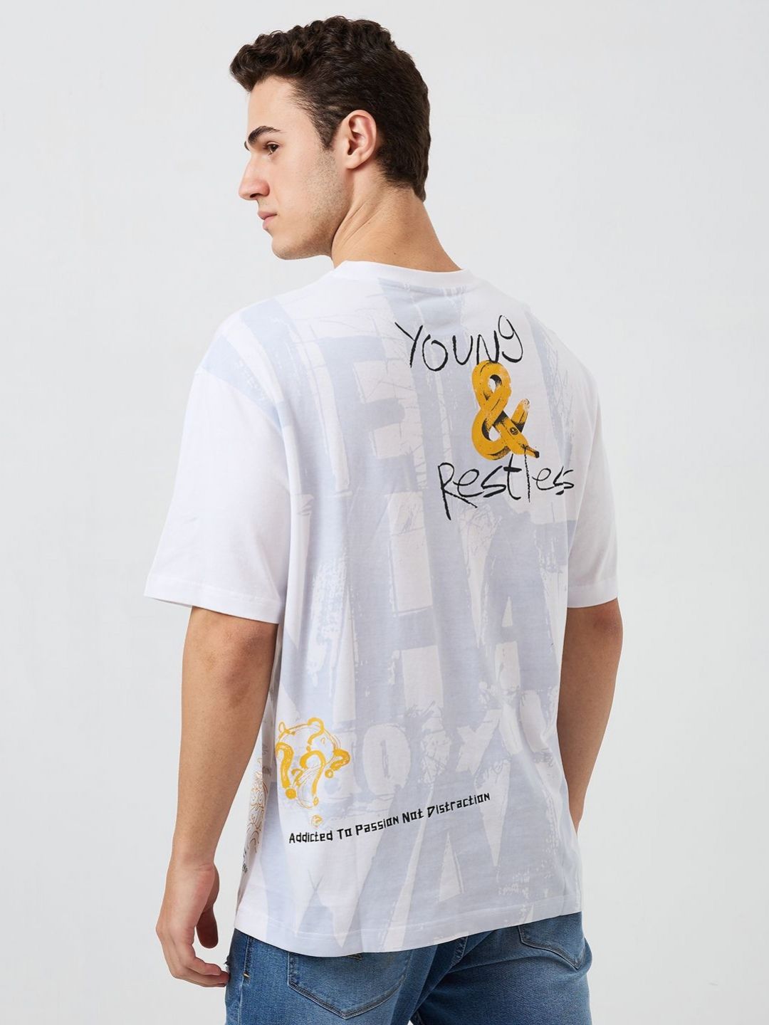 SPYKAR Men Graphic Printed Round Neck Cotton Relaxed Fit T-shirt