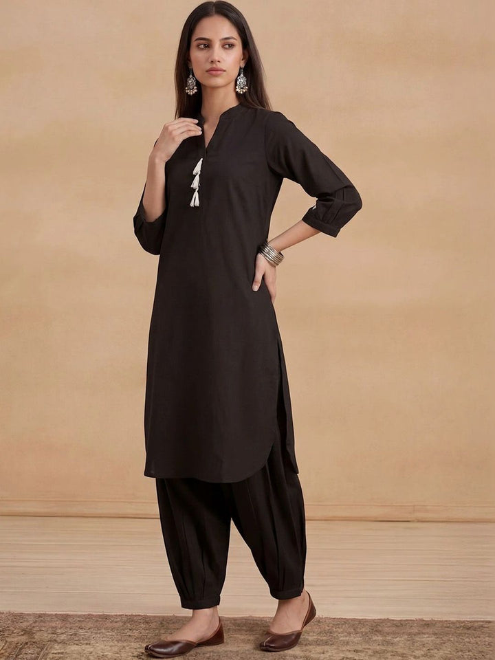 House of Chikankari Women Regular Chikankari Kurta with Trousers