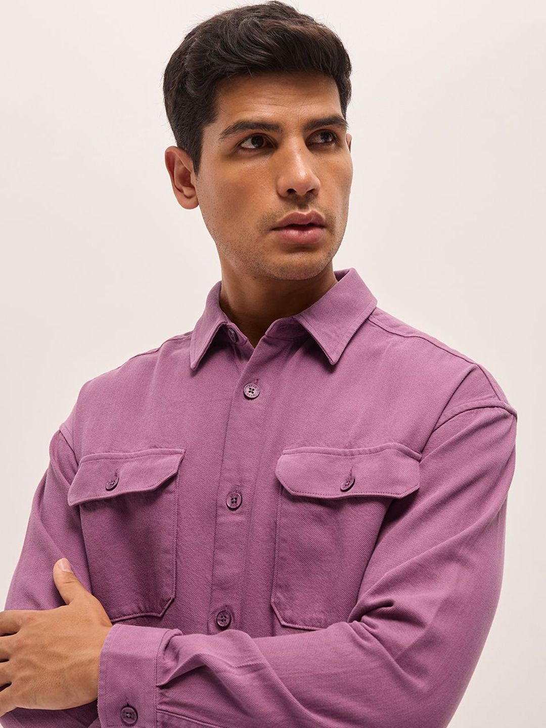 THE BEAR HOUSE Men Spread Collar Solid Cotton Relaxed Fit Casual Shirt