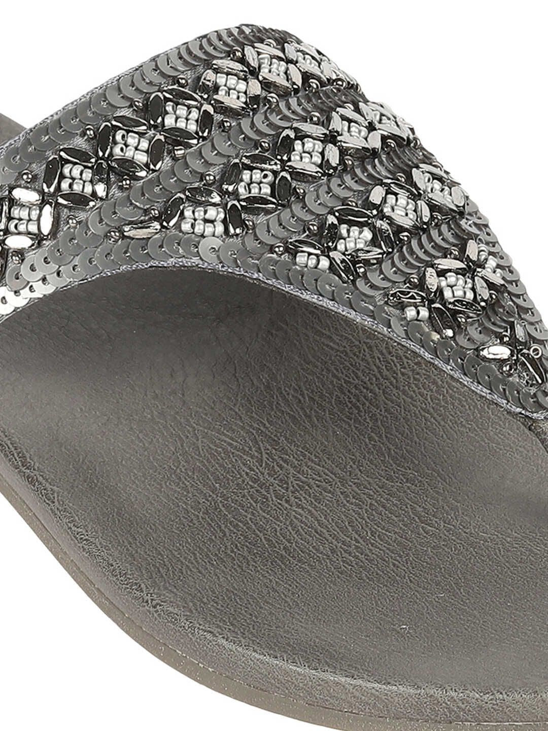 Mochi Women Ethnic T-Strap Flats
