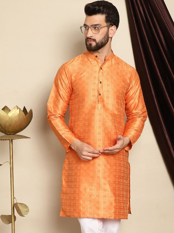 Anouk Woven Design Jacquard Silk Cotton Kurta Lurus