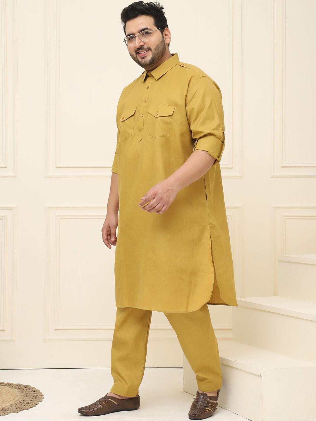 SOJANYA PLUS Shirt Collar Pocket Detailing Curved Pathani Kurta With Salwar