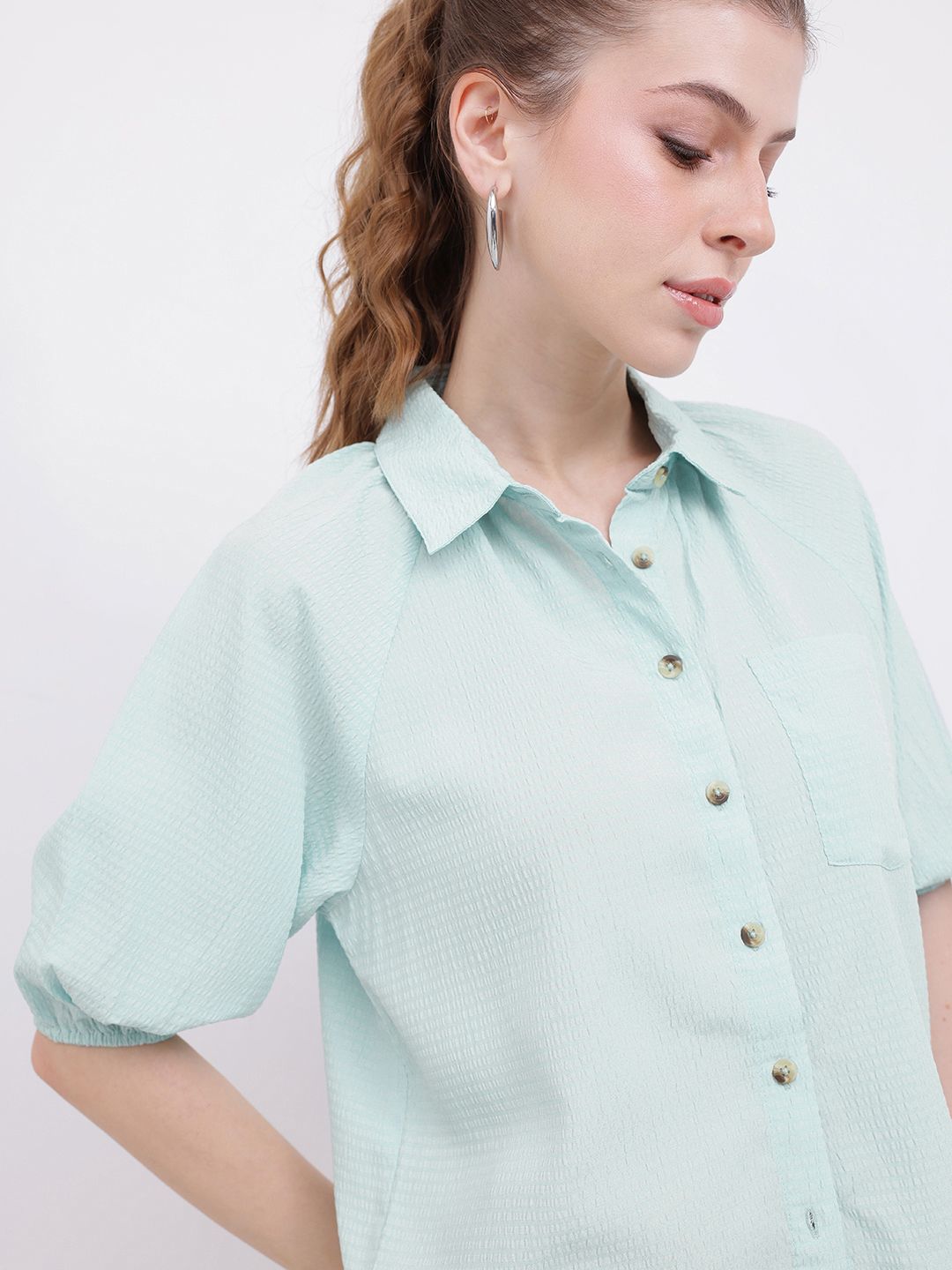 DressBerry Tranquil and Timeless Seersucker Relaxed Fit Shirt