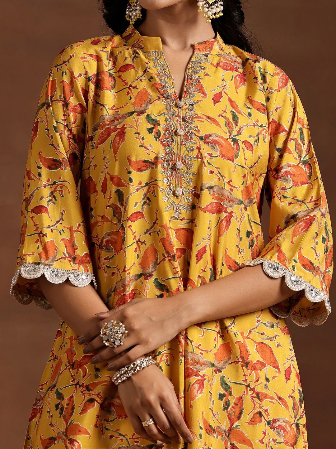 Libas Women Floral Printed Regular Beads and Stones Kurta with Trousers