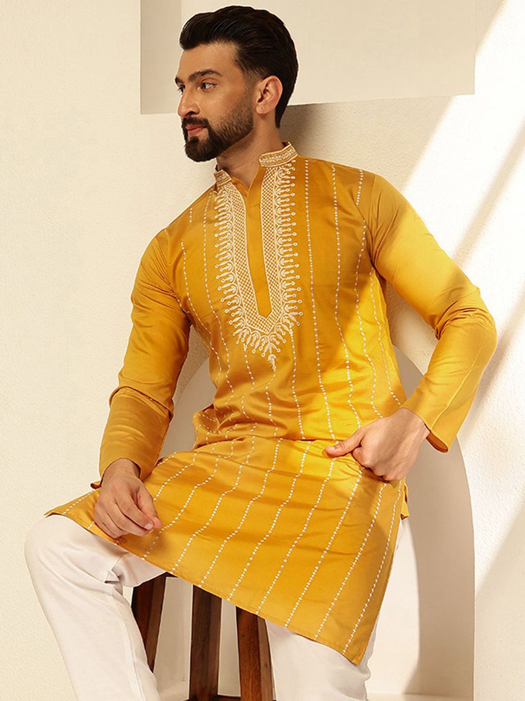 SOJANYA Geometric Embroidered Mandarin Collar Thread Work Cotton Silk Straight Kurta