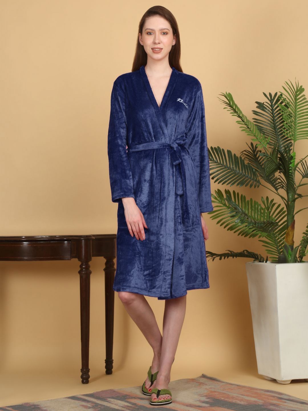 KLOTTHE Blue Woollen Full Sleeves Bath Robe With Belt