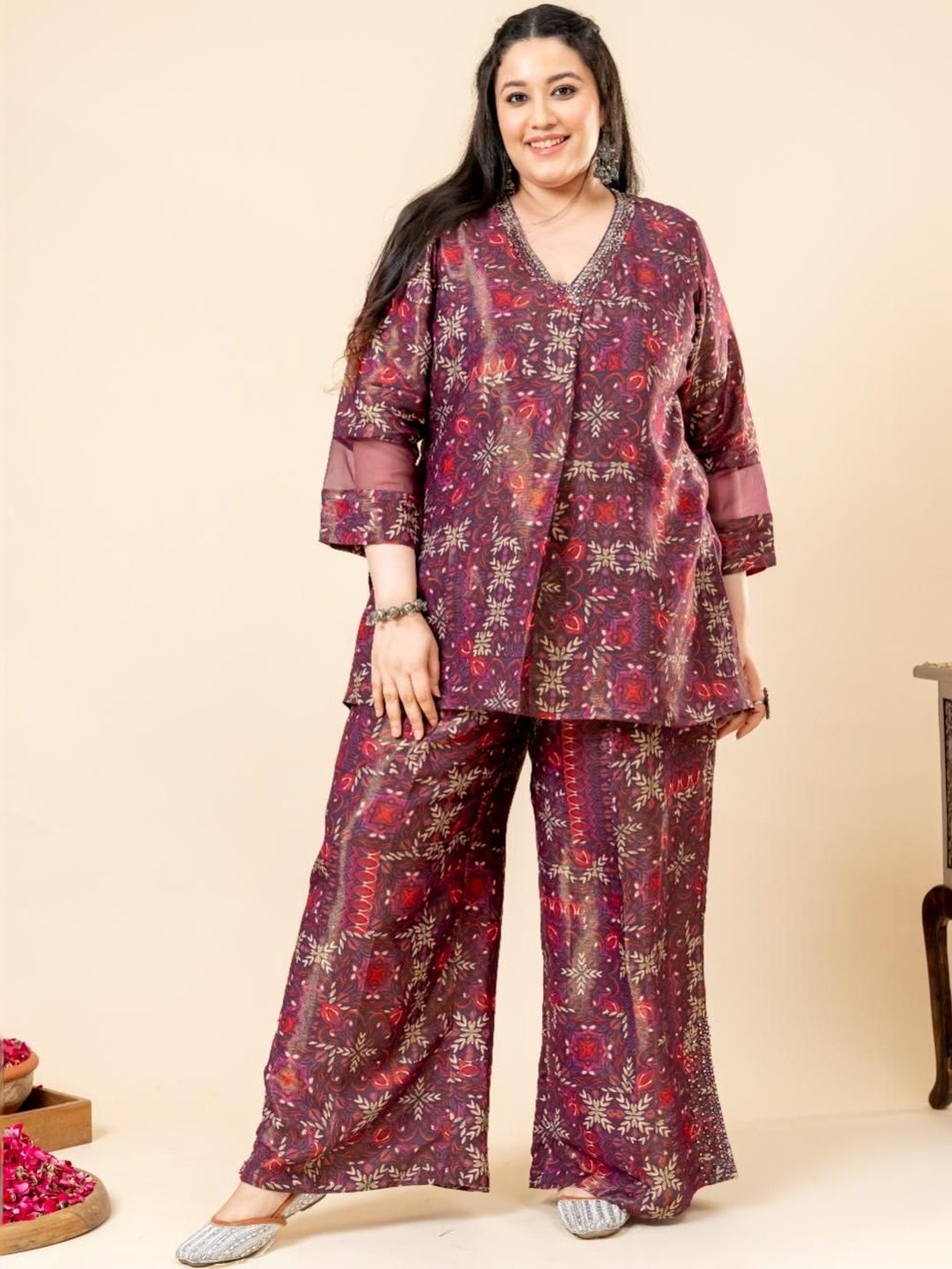 Mamicha Printed V-Neck Top & Trousers Co-Ords Set