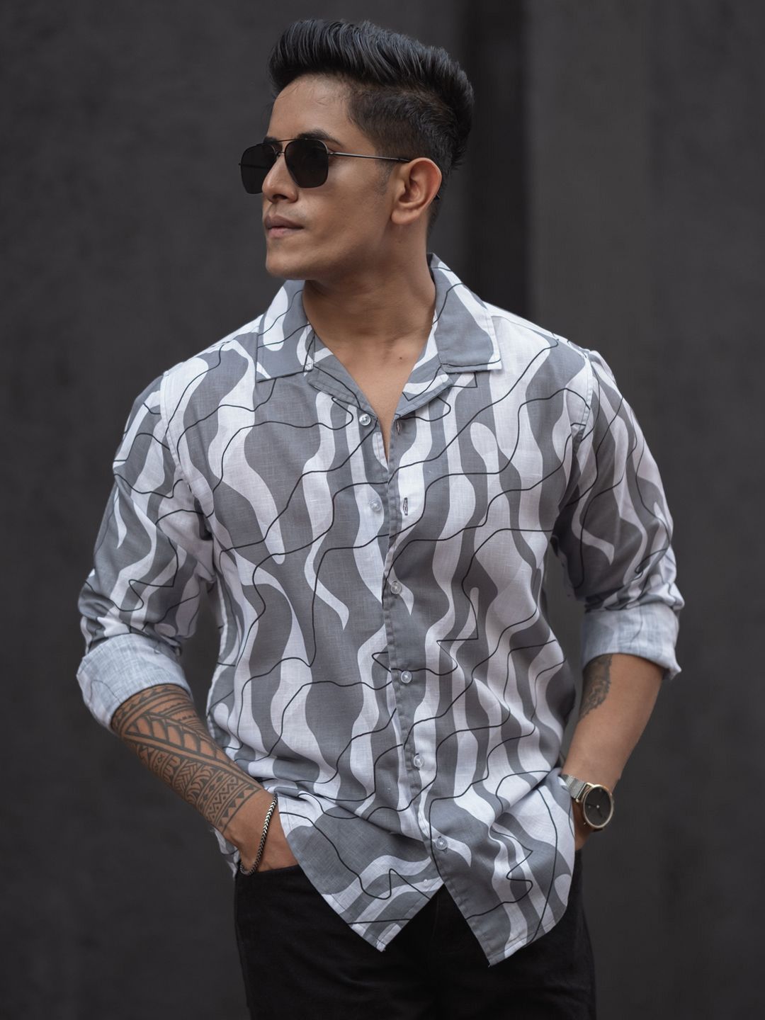 Powerlook Men Spread Collar Abstract Printed Regular Fit Casual Shirt