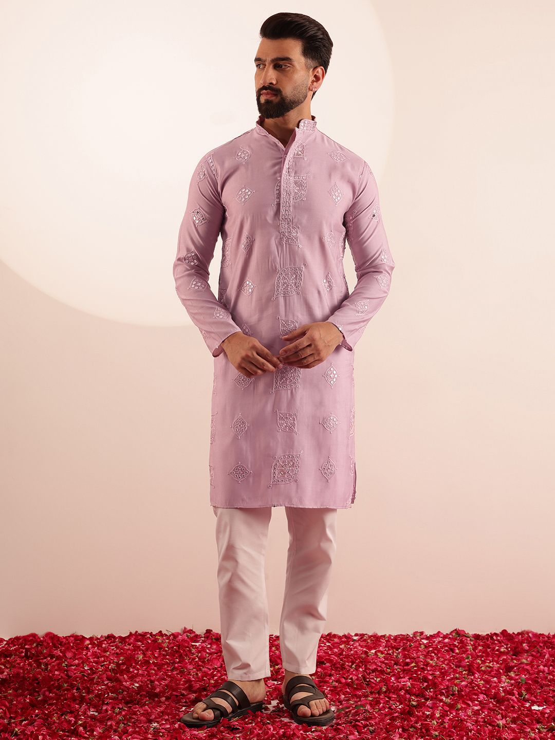 SOJANYA Men Embellished Cotton Silk Boota Mirror Work Kurta