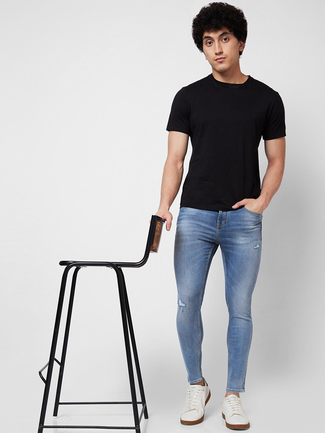 SPYKAR Men Tapered Fit Mildly Distressed Heavy Fade Whiskers Cotton Jeans