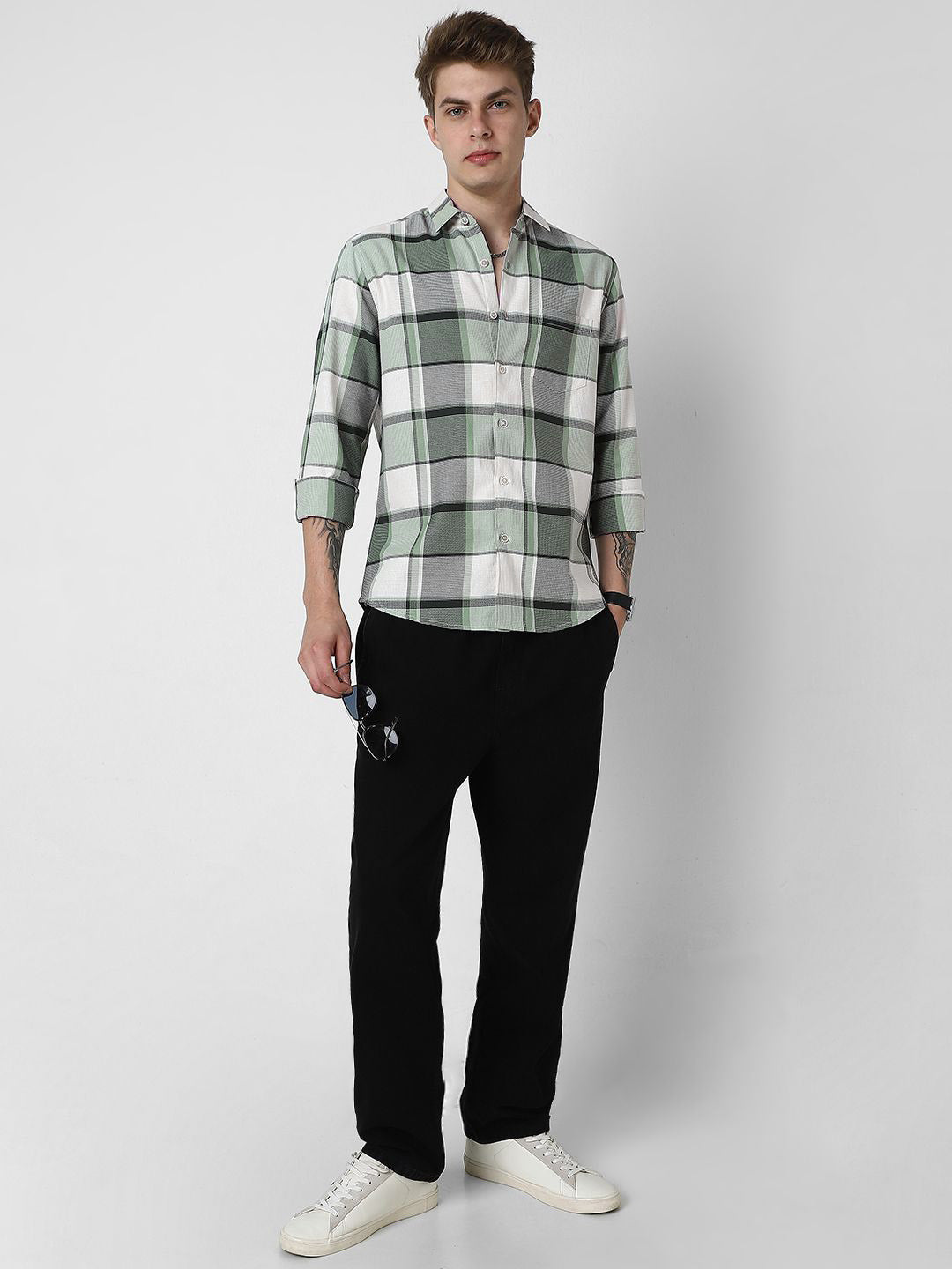 VASTRADO Men Classic Tartan Checks Opaque Checked Casual Shirt