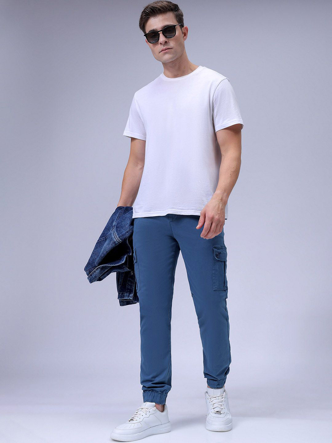 The Indian Garage Co Men Slim Fit Cargo