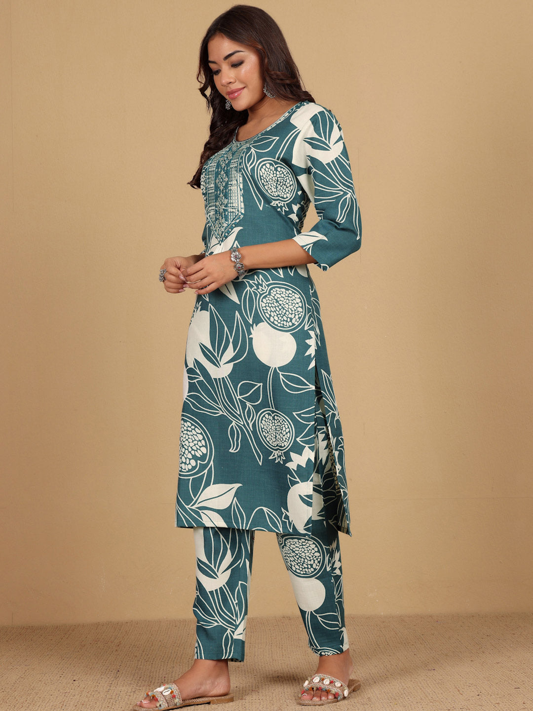 Varanga Floral Printed Round Neck Thread Work Straight Kurta With Trousers