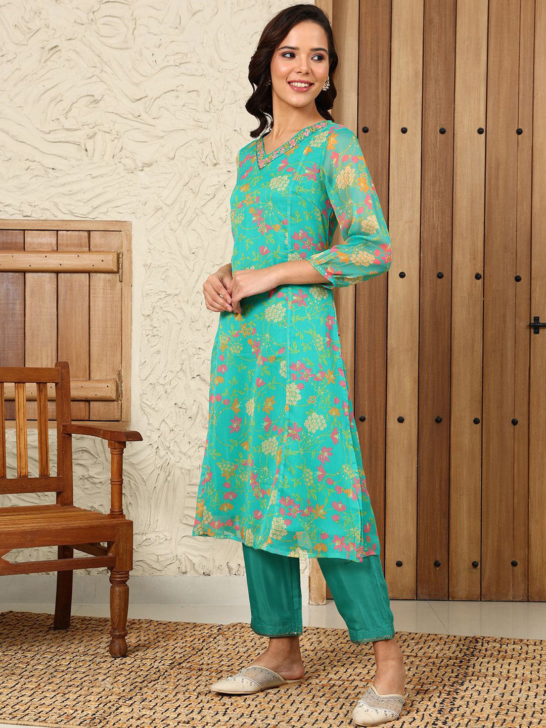 W Solid Women Straight Fit Pleated Casual Trousers