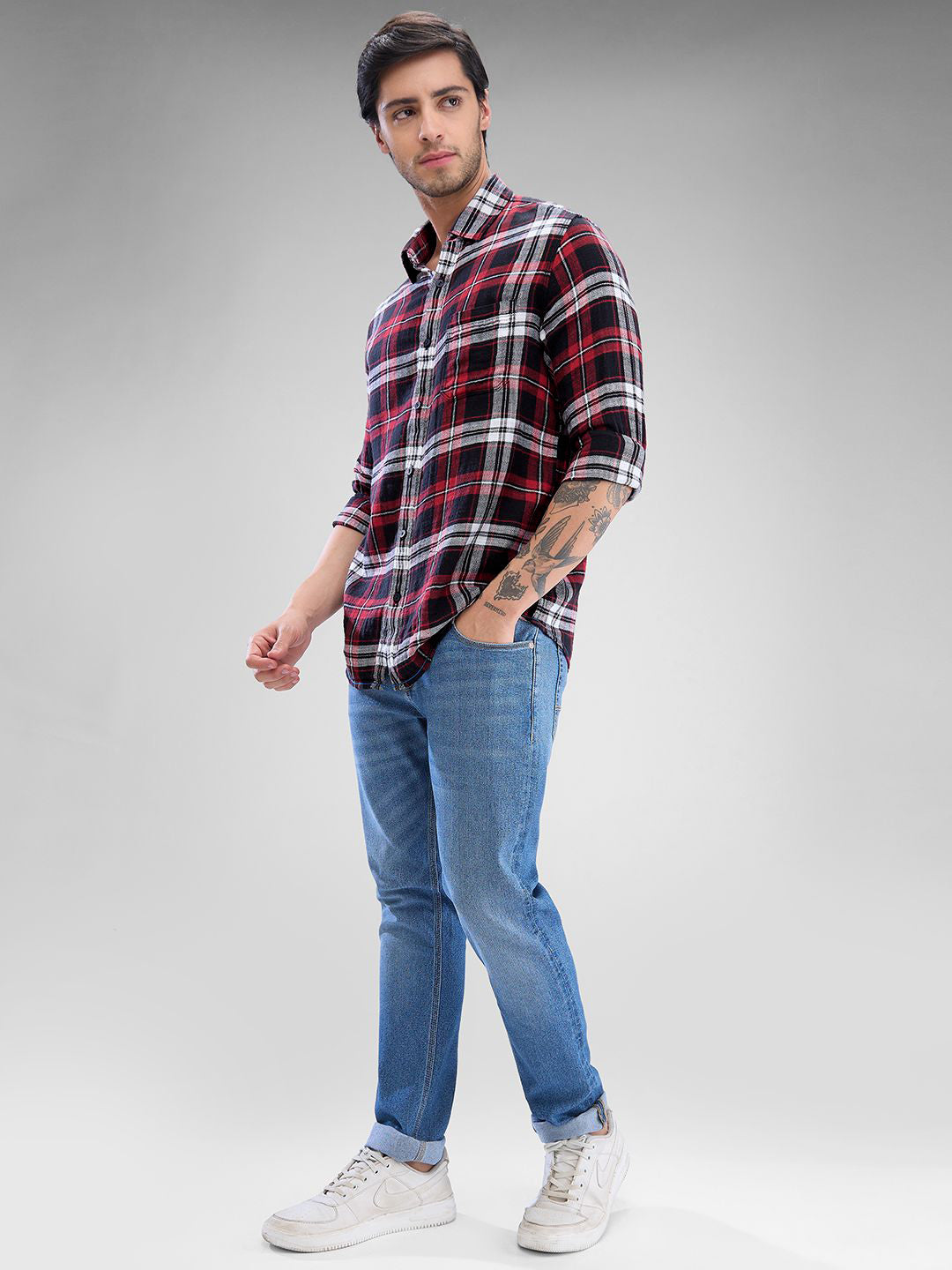 SPYKAR Men Tartan Checks Spread Collar Slim Fit Casual Shirt