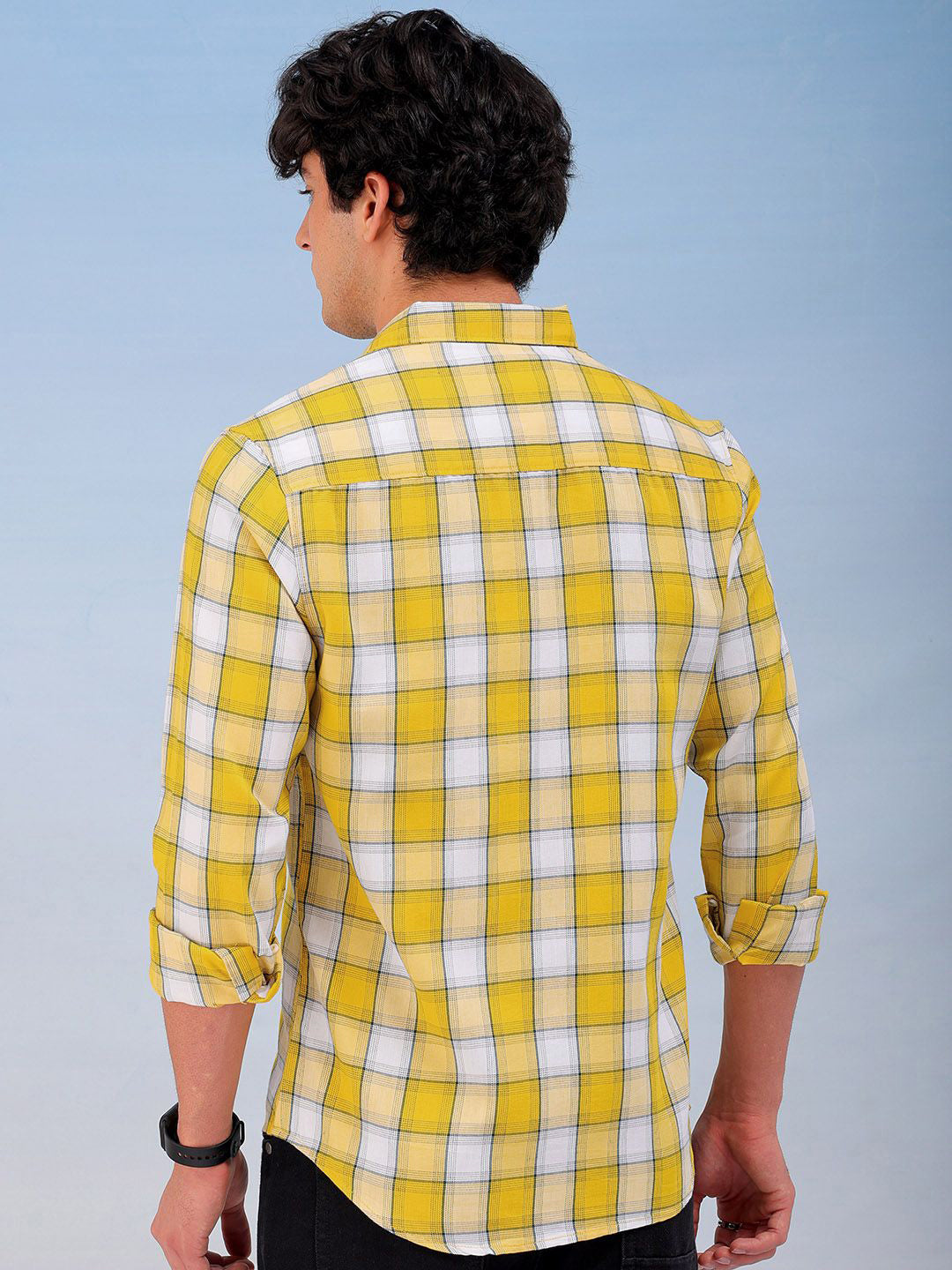 The Indian Garage Co Men Spread Collar Checked Cotton Slim Fit Casual Shirt