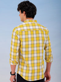 The Indian Garage Co Men Spread Collar Checked Cotton Slim Fit Casual Shirt