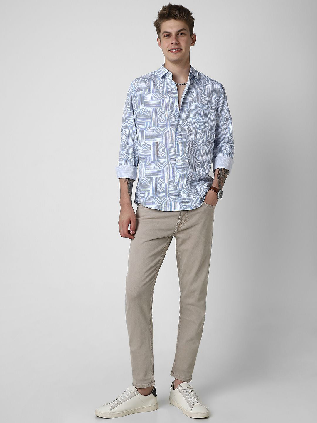 VASTRADO Men Classic Slim Fit Floral Opaque Printed Casual Shirt