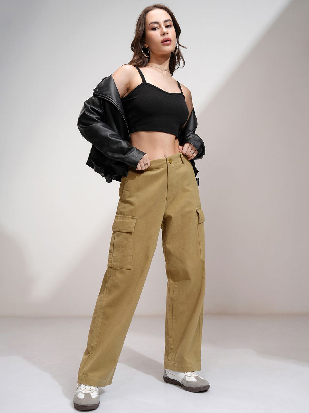 Tokyo Talkies Women Solid Pure Cotton Straight Fit Cargo Pants
