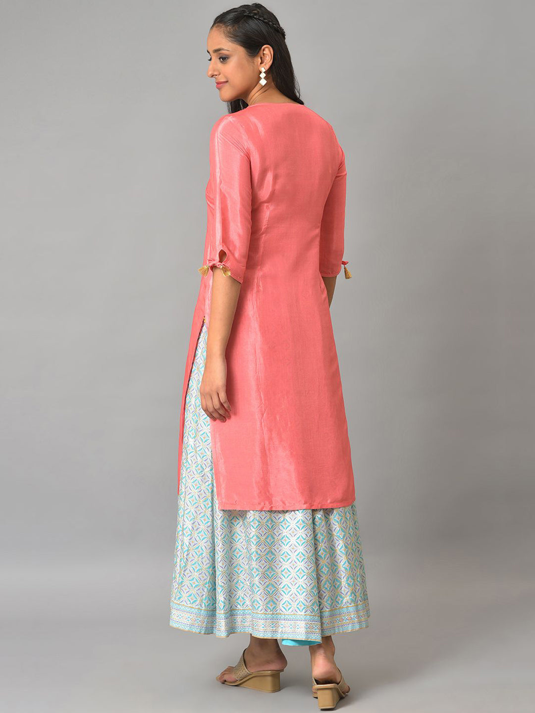 AURELIA Women Geometric Thread Work Kaftan Kurta