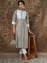 Shae by SASSAFRAS Women Grey Ethnic Motifs Printed Kurta with Trousers