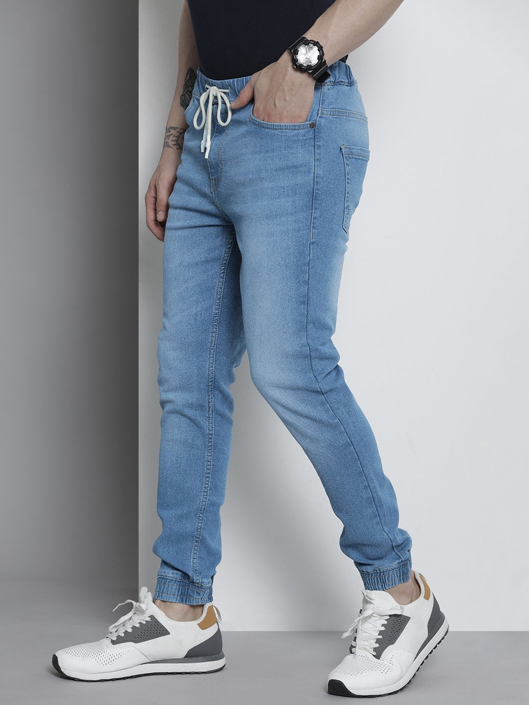 The Indian Garage Co Men Solid Slim Fit Denim Joggers