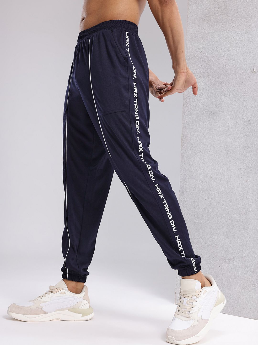 HRX by Hrithik Roshan Men Typography Print Mid-Rise Rapid-Dry Running Joggers