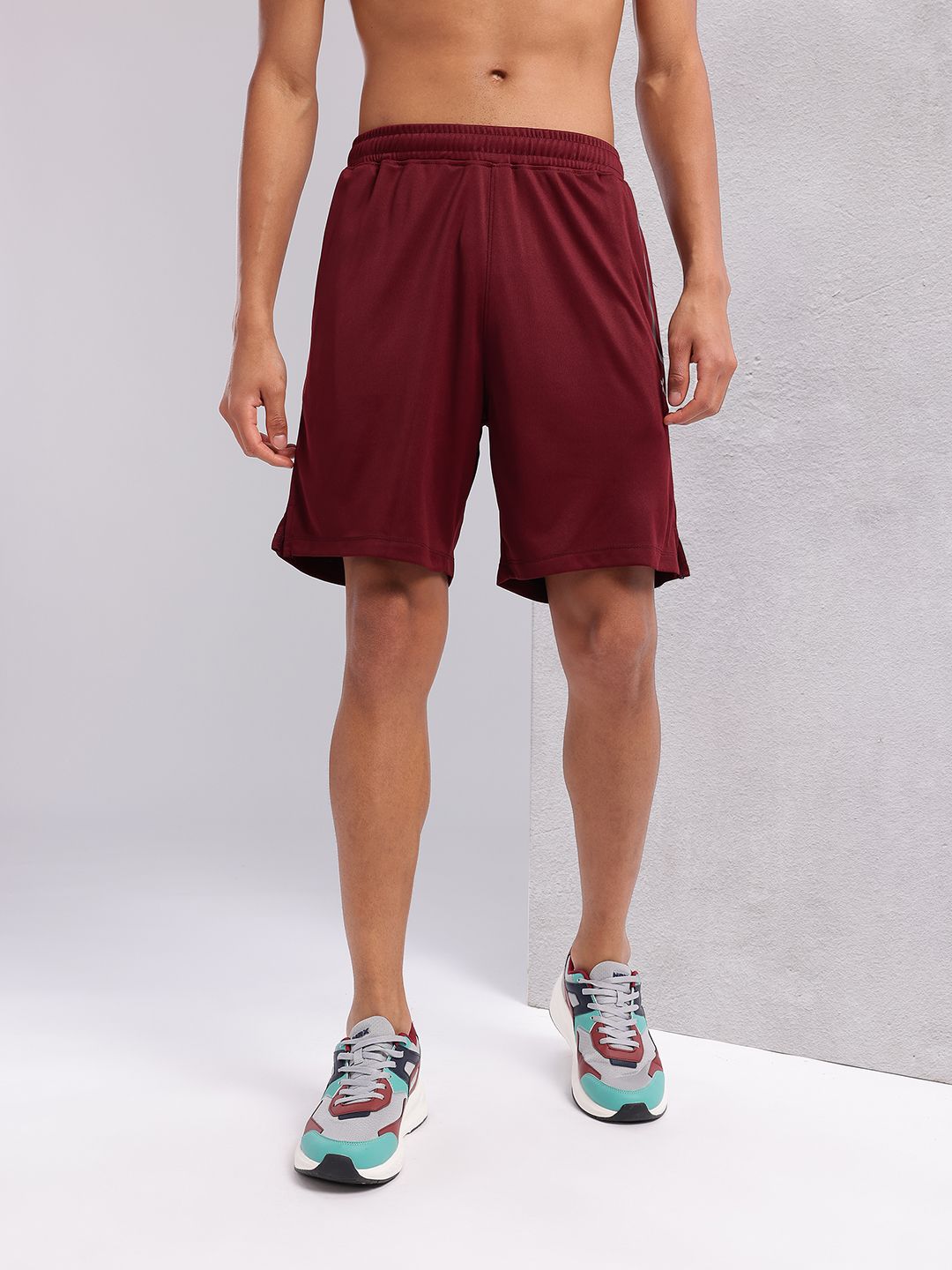 HRX by Hrithik Roshan Men Mid-Rise Brand Logo Detail Rapid-Dry Training Shorts