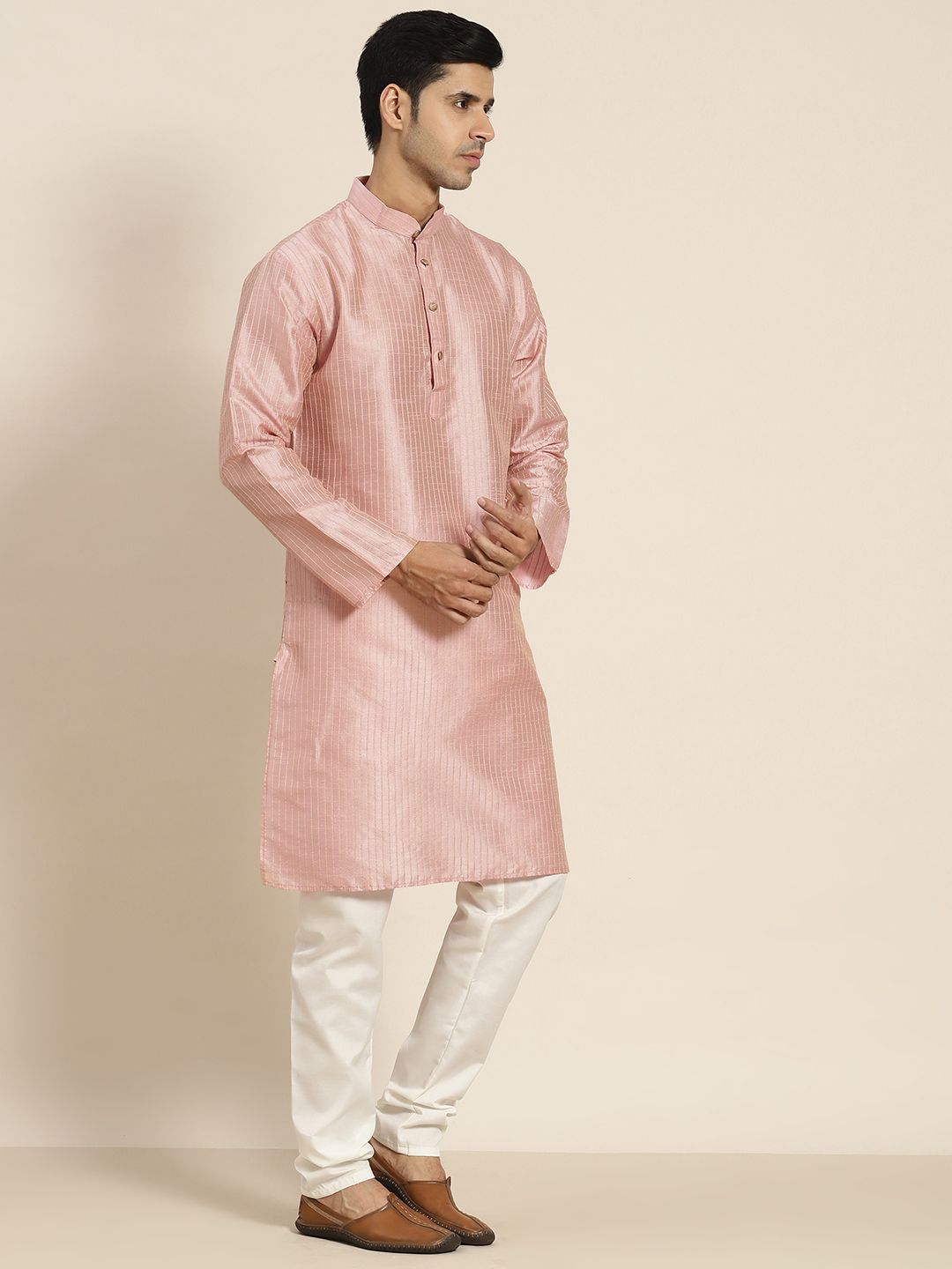 SOJANYA Kurta Rekaan Tenunan Lelaki dengan Churidar dengan Jaket Nehru
