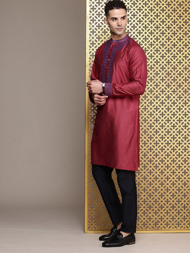 House of Pataudi Indie Floral Embroidered Jashn Kurta