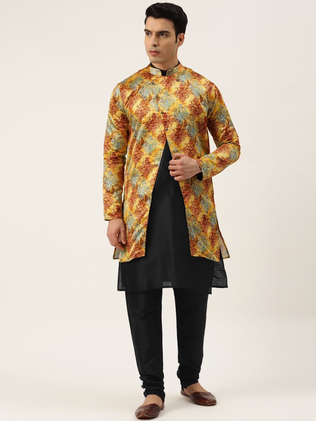 SOJANYA Kurta Hitam & Kuning Lelaki dengan Jaket Churidar & Printed