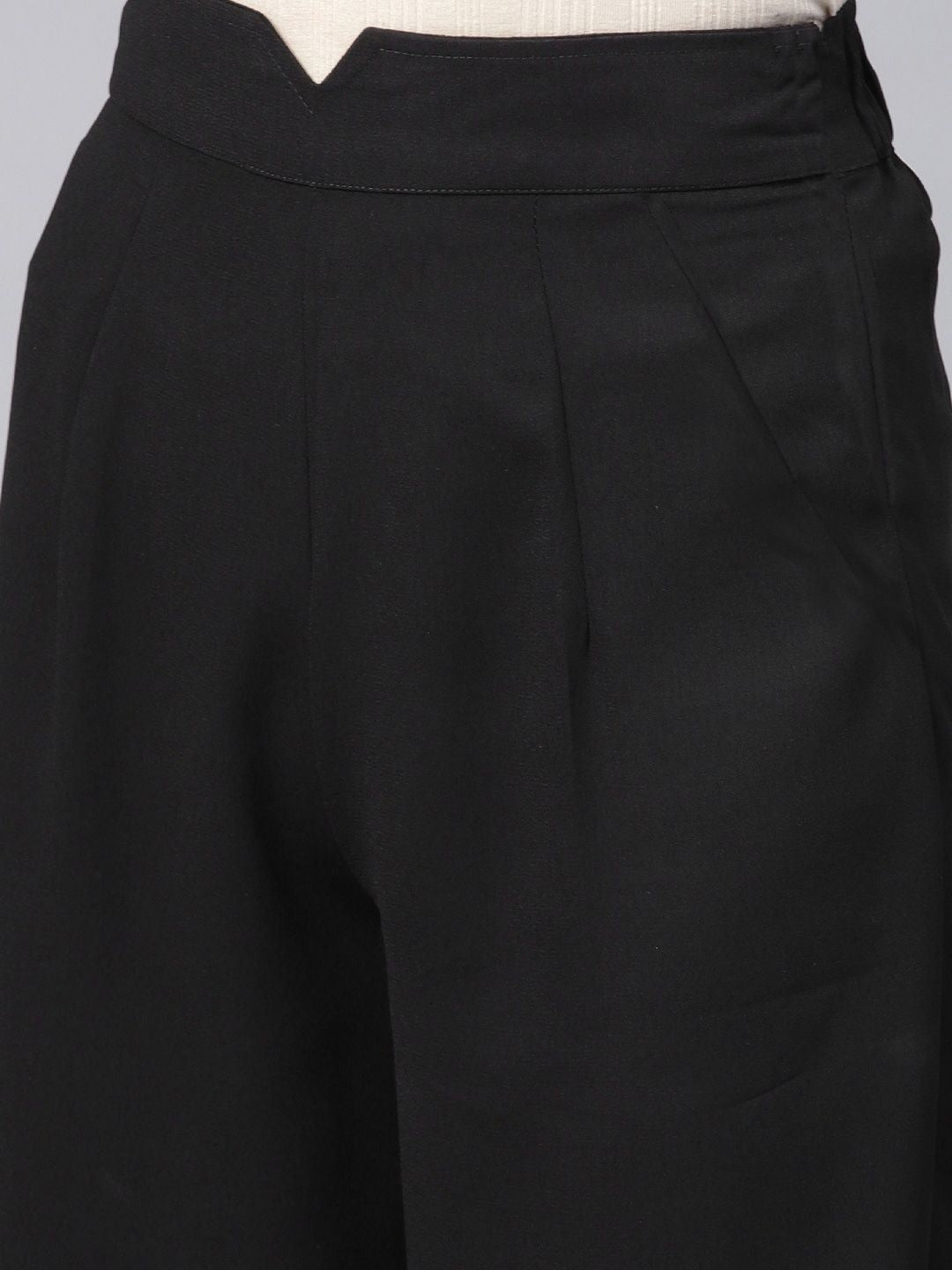 SASSAFRAS Women Black Parallel Trousers