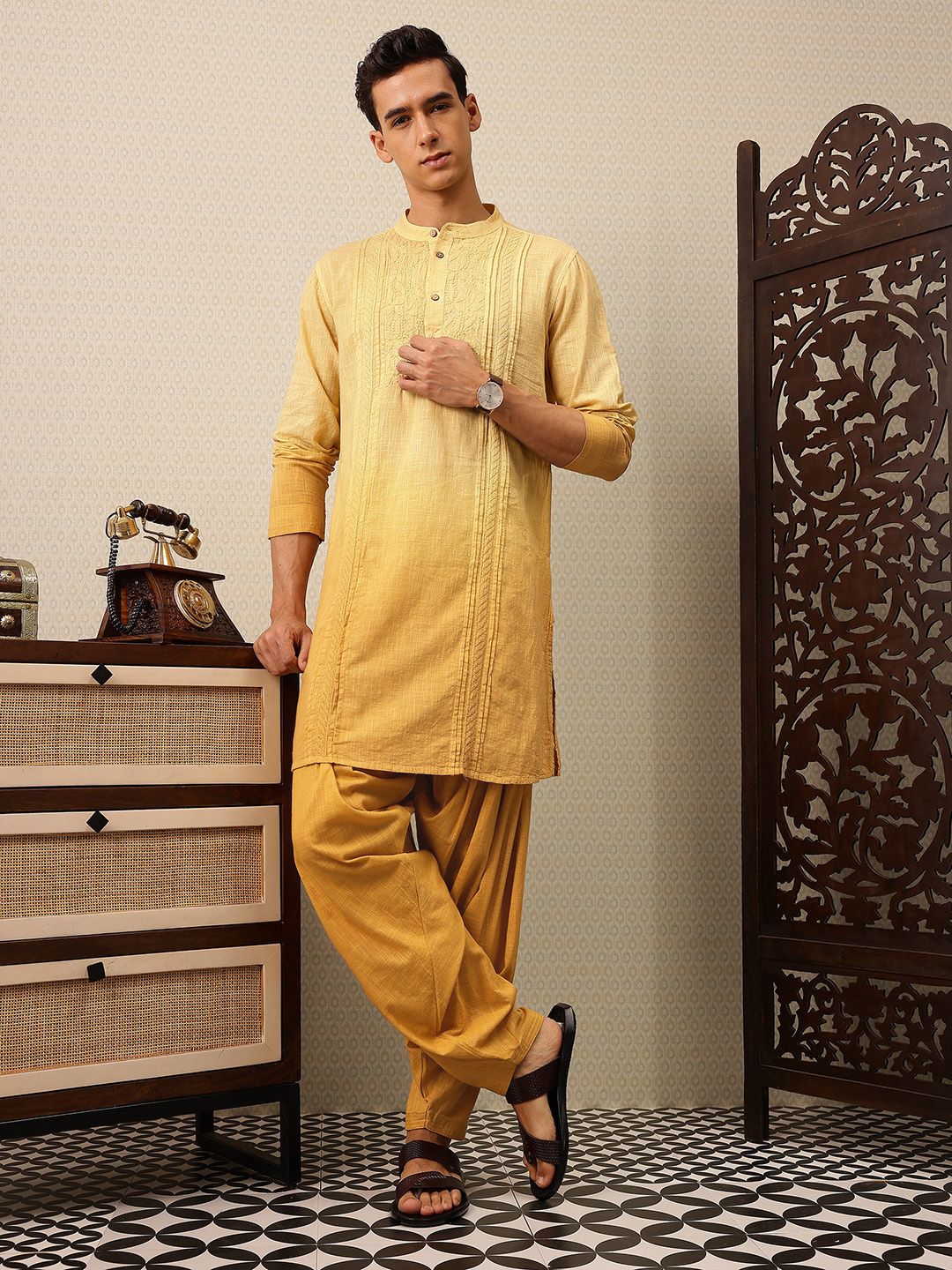 House of Pataudi Floral Embroidered Pure Cotton Jashn Kurta With Salwar