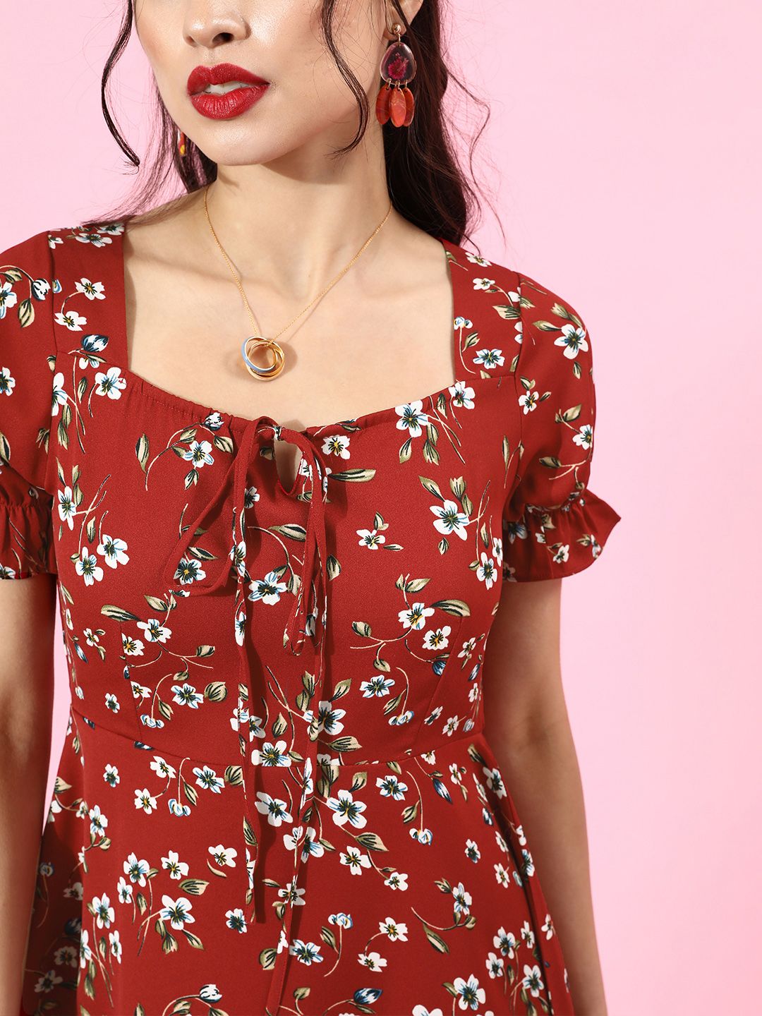 Berrylush Women Gorgeous Red Floral Puff Sleeves Dress