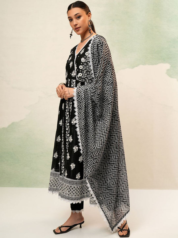 Vishudh Women Floral Embroidered Pure Cotton Kurta with Trousers & With Dupatta