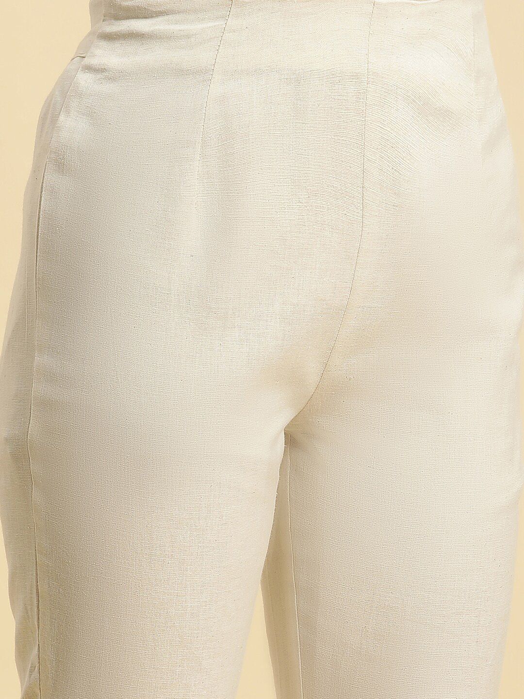 W Women Straight Fit Mid-Rise Plain Cropped Cigarette Trousers