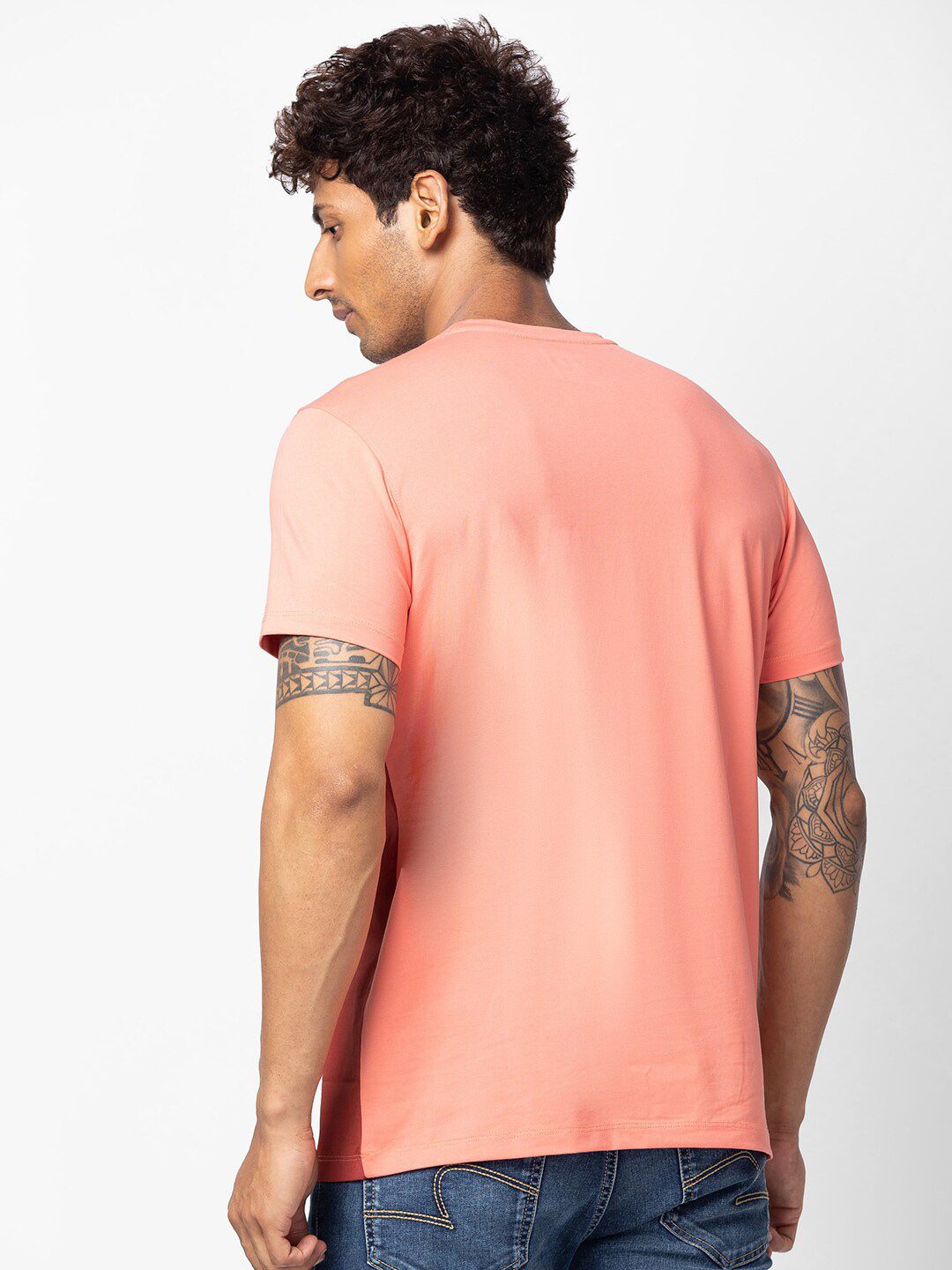 SPYKAR Men Typography Dyed Slim Fit Cotton T-shirt