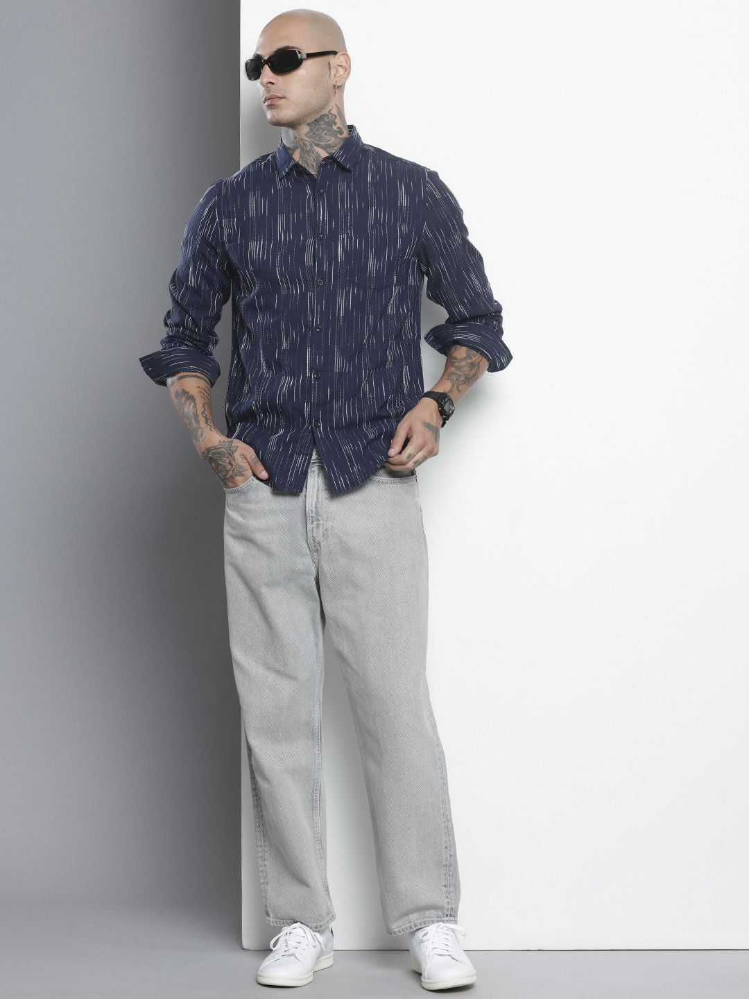 The Indian Garage Co Textured Striped Slim Fit Casual Shirt