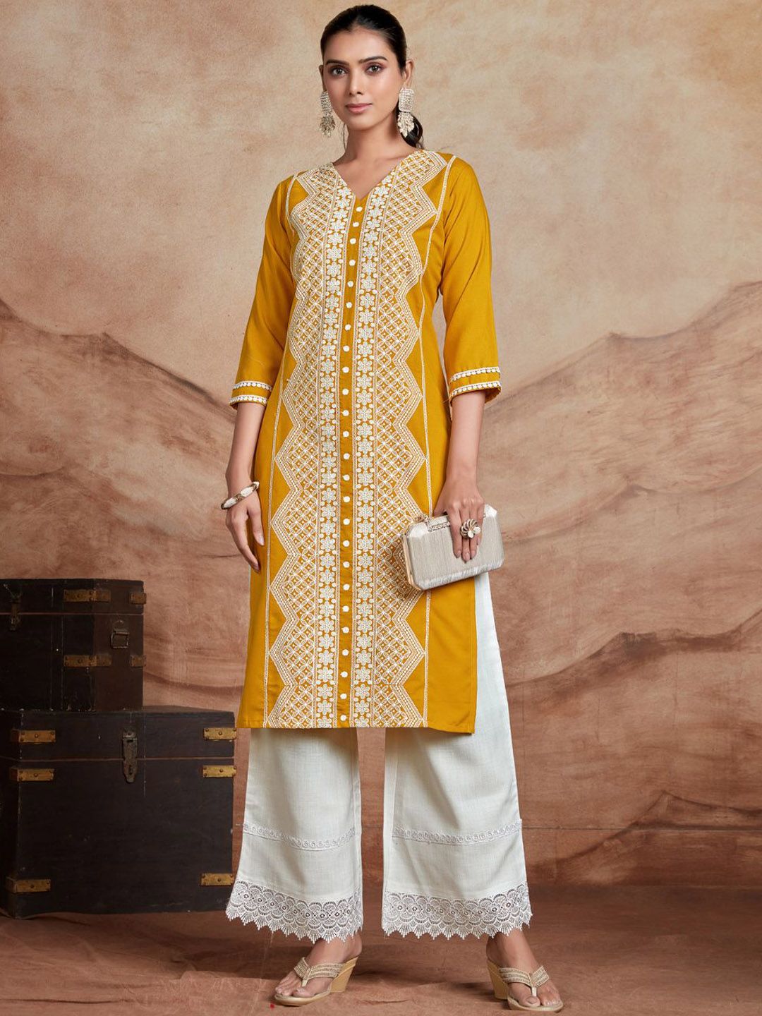 Kalini Chikankari Sulaman Lurus Kurta